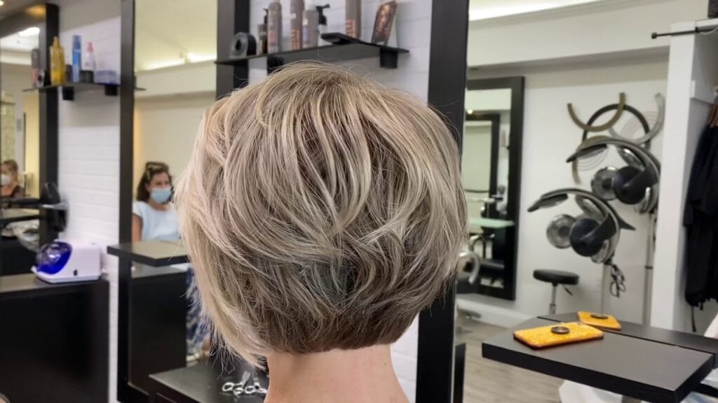 best salon for women's short haircut